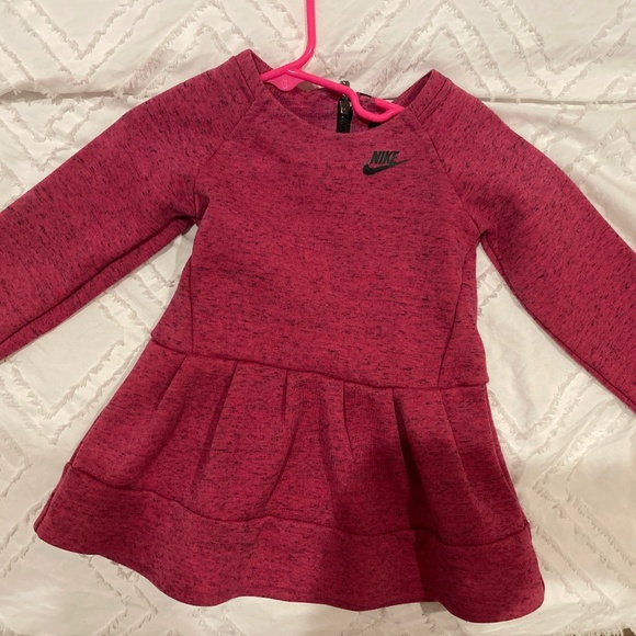 Nike Tech dress - Picture 1 of 5